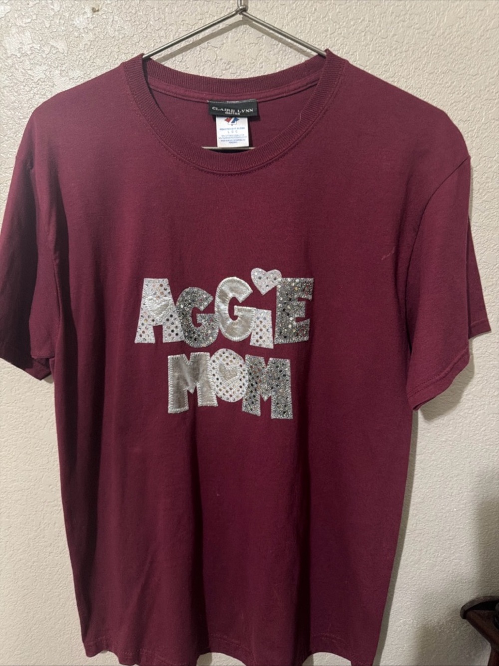 Aggie Mom Maroon Graphic Tee